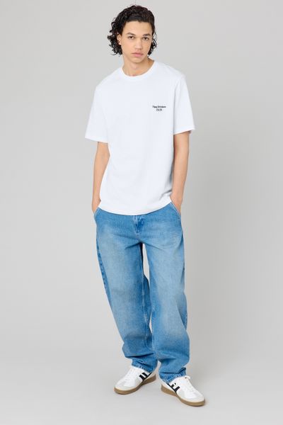 T-shirt message