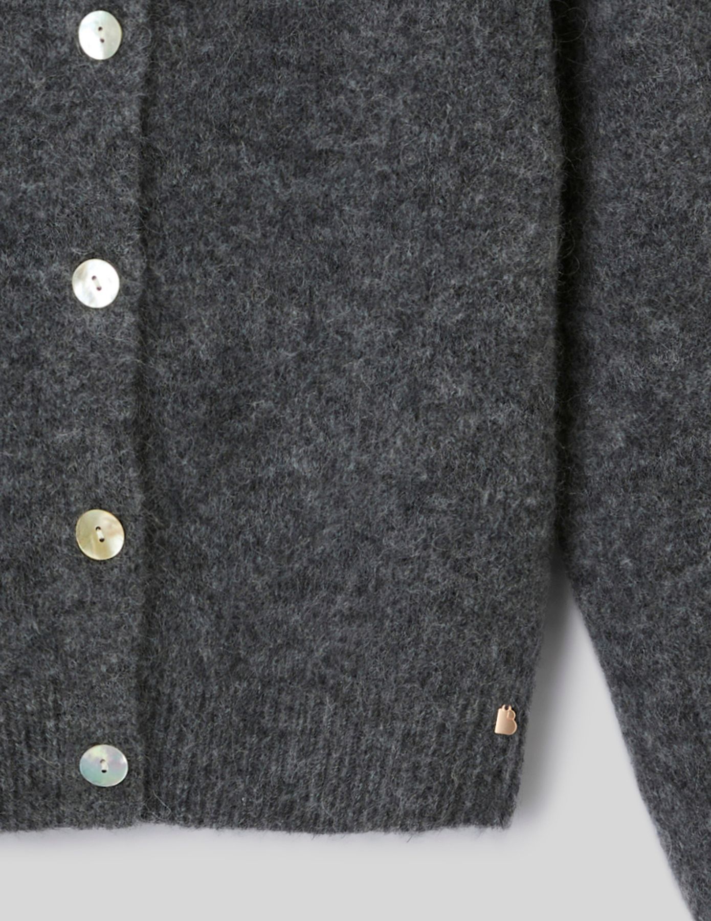 Gilet boutonn&eacute; col rond