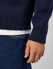 Pull moulin&eacute;