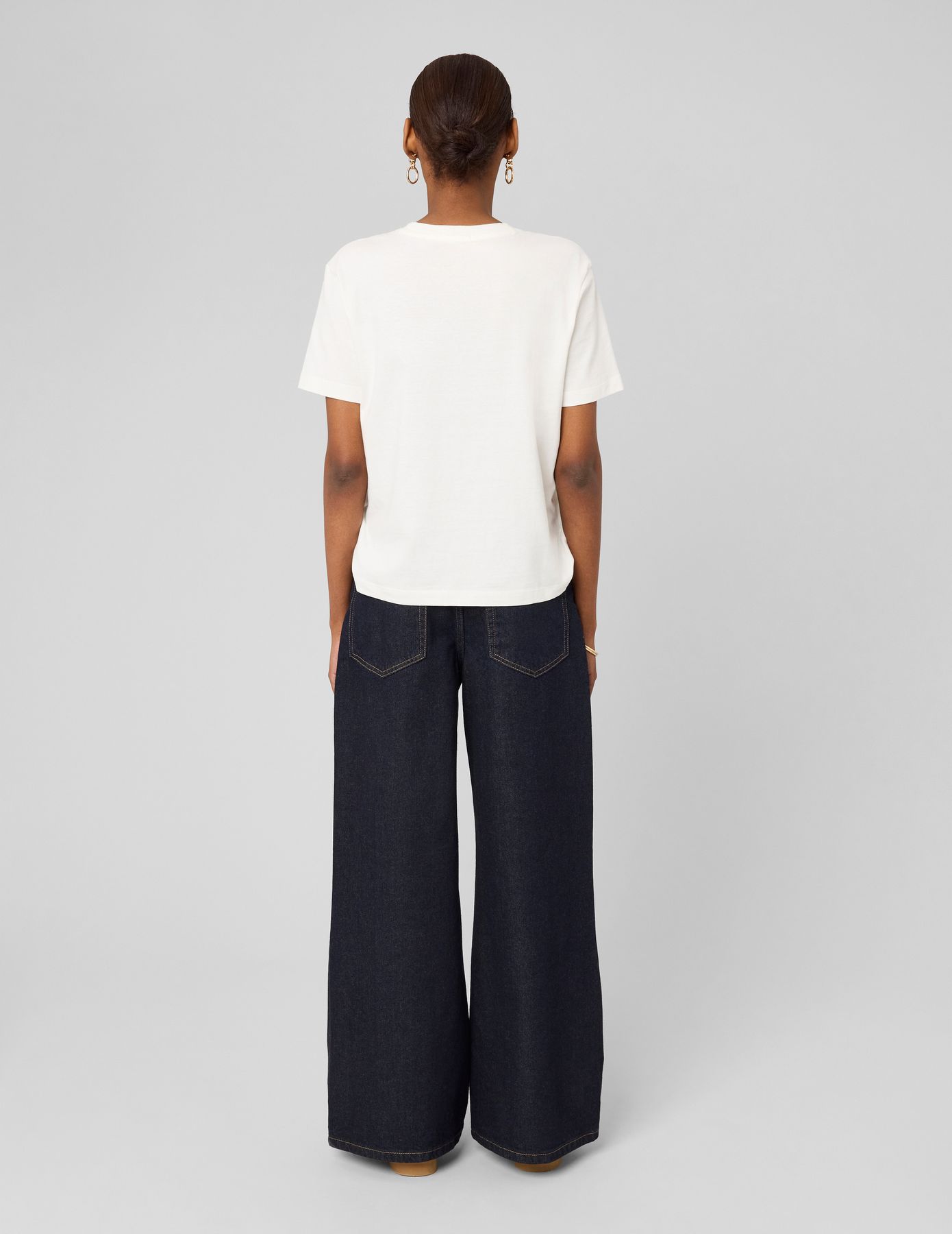 Jean wide leg ceinture asym&eacute;trique