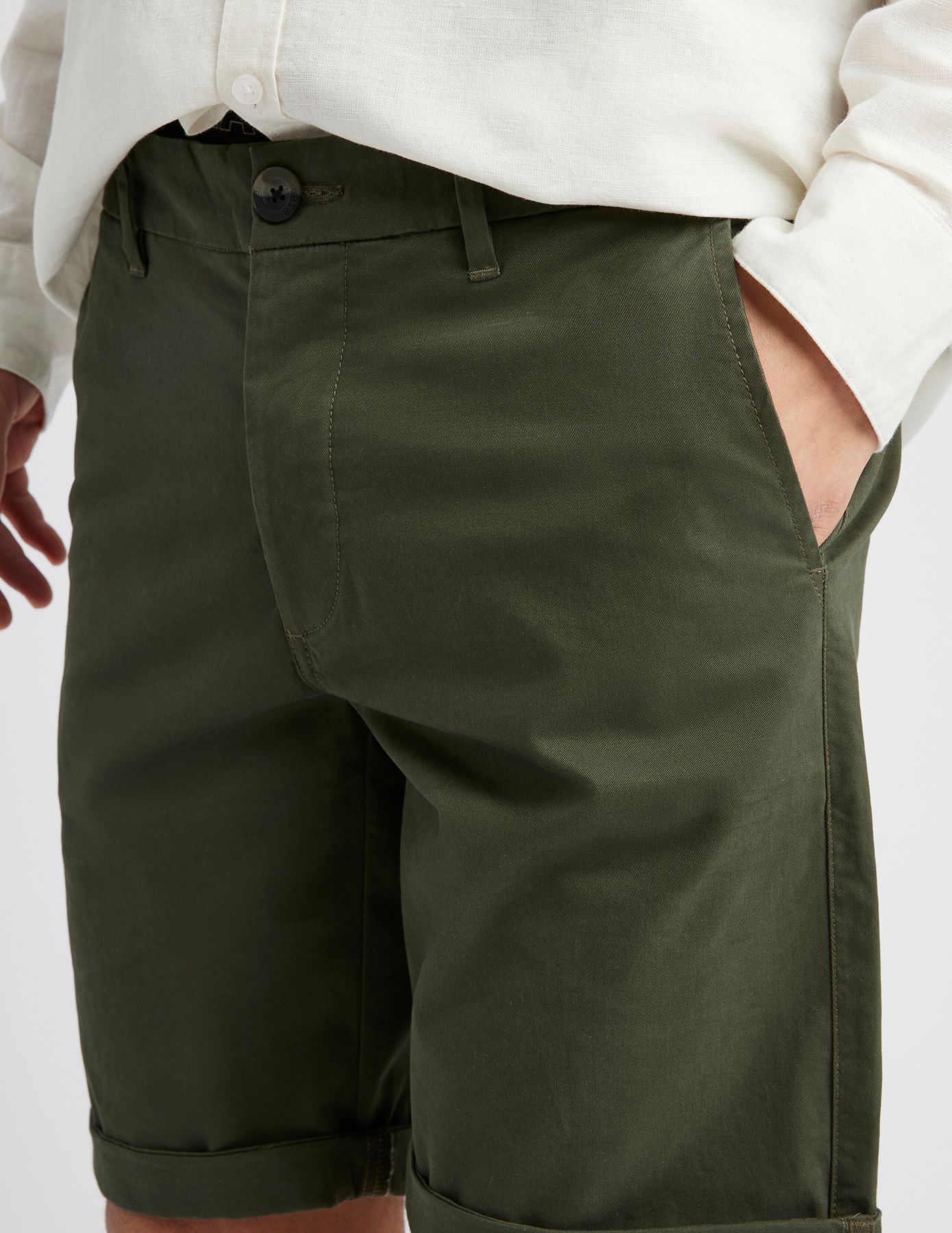 Bermuda chino