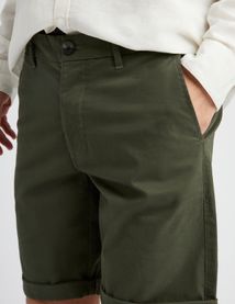 Bermuda chino