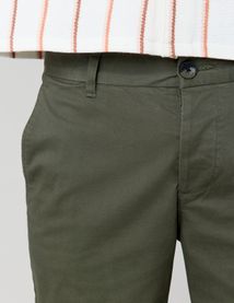 Bermuda chino
