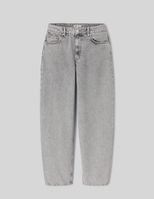 Gris moyen