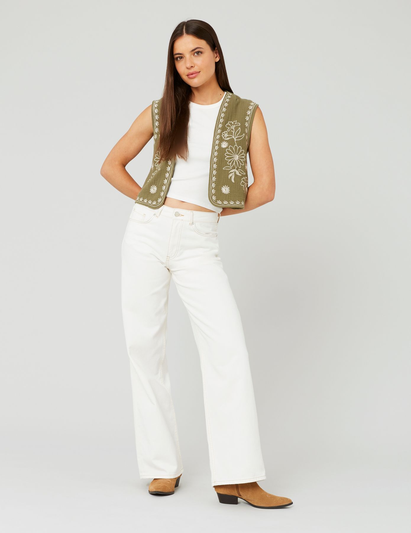 Veste sans manches brodée