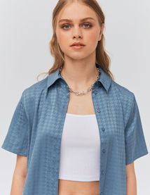 Chemisette satinée à motif