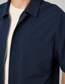 Chemise zipp&eacute;e manches courtes