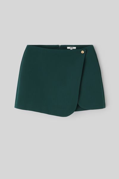 Jupe short portefeuille avec bouton doré