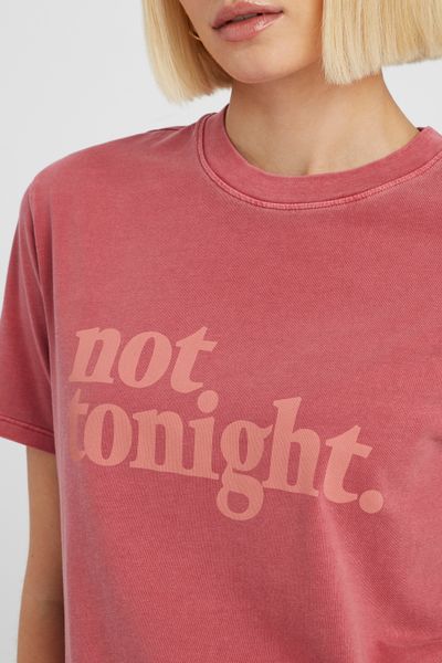 T-shirt d&eacute;lav&eacute; imprim&eacute;