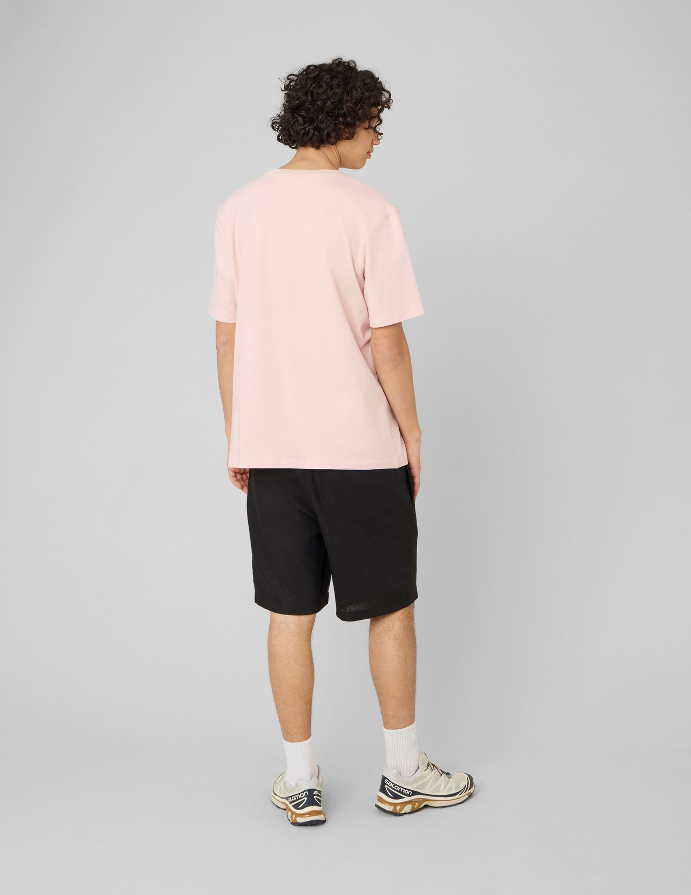 T-shirt broderie poitrine