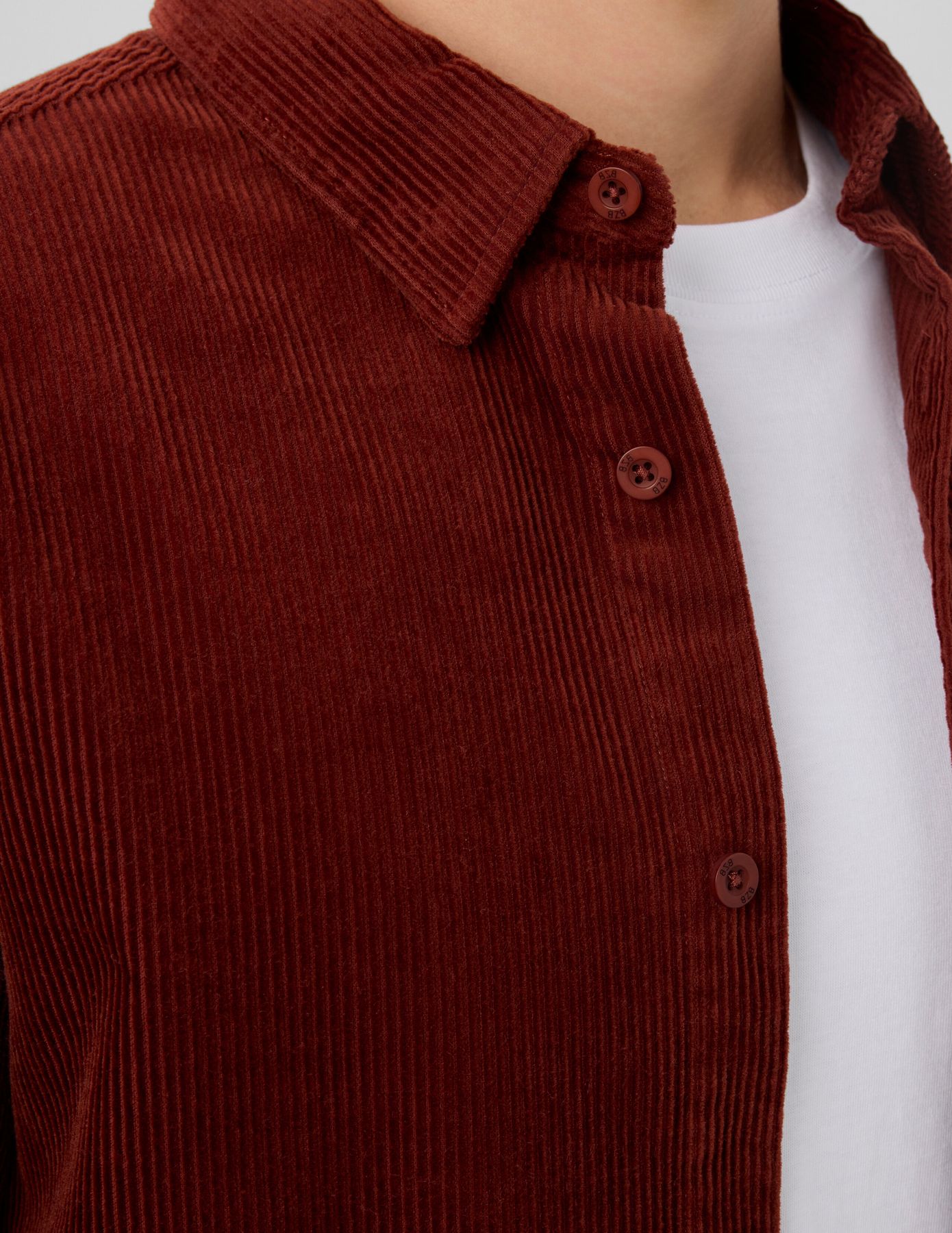 Chemise en velours c&ocirc;tel&eacute;