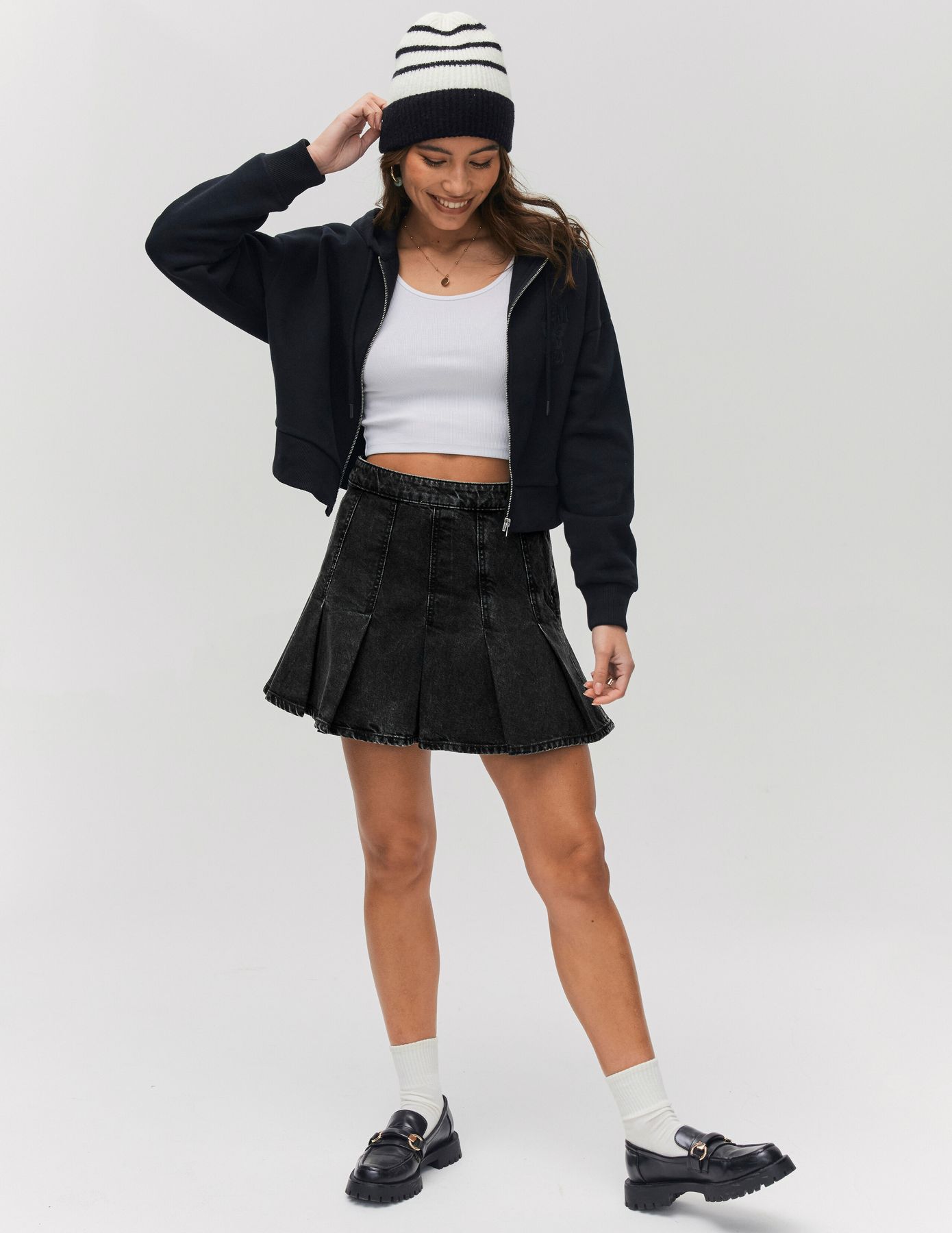 Jupe pliss&eacute;e en jean