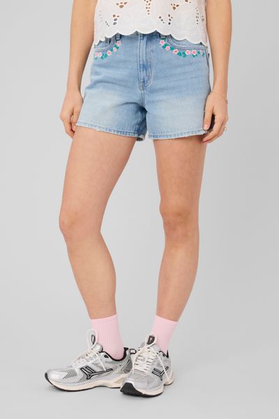 Short en denim brod&eacute;