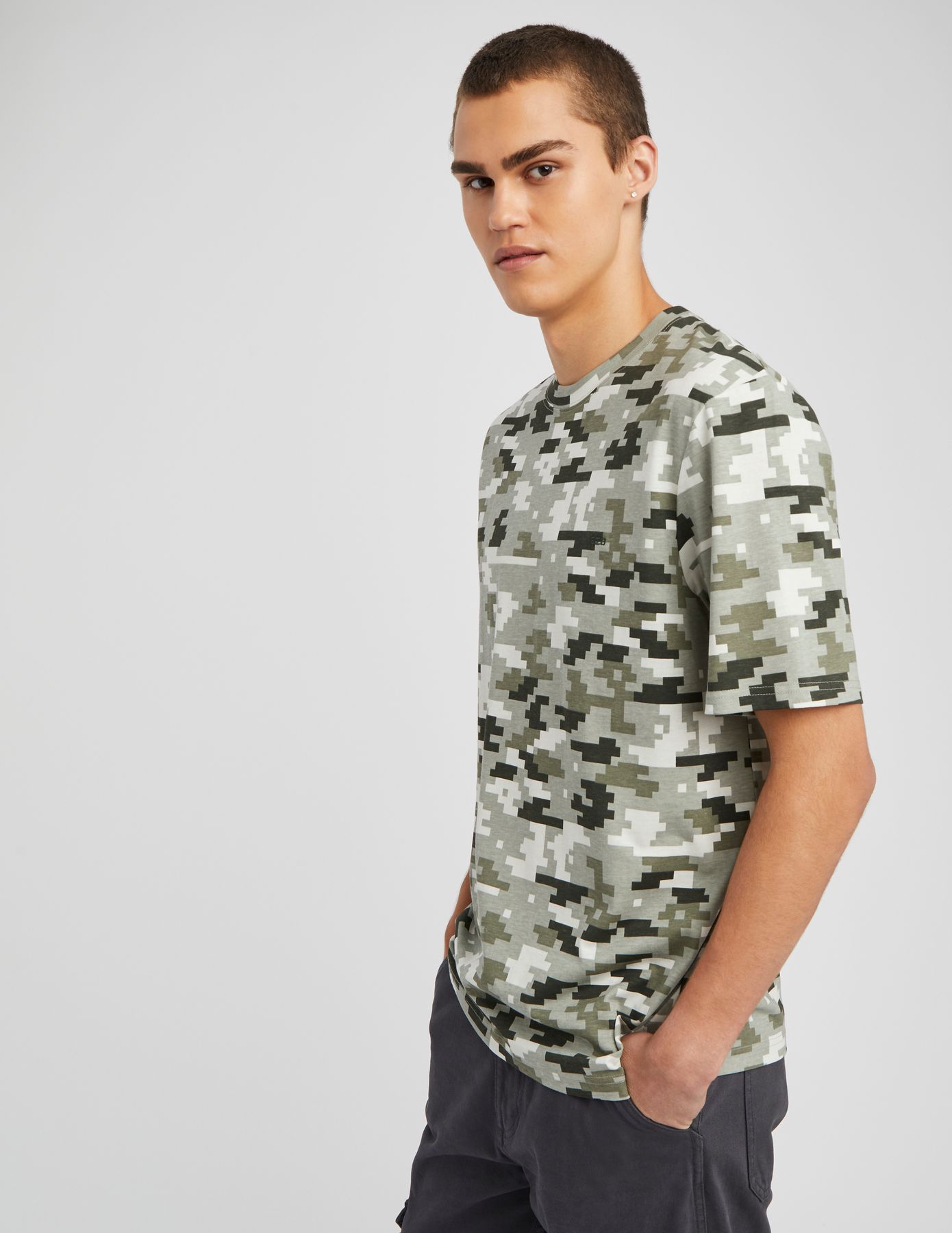 T-shirt camouflage