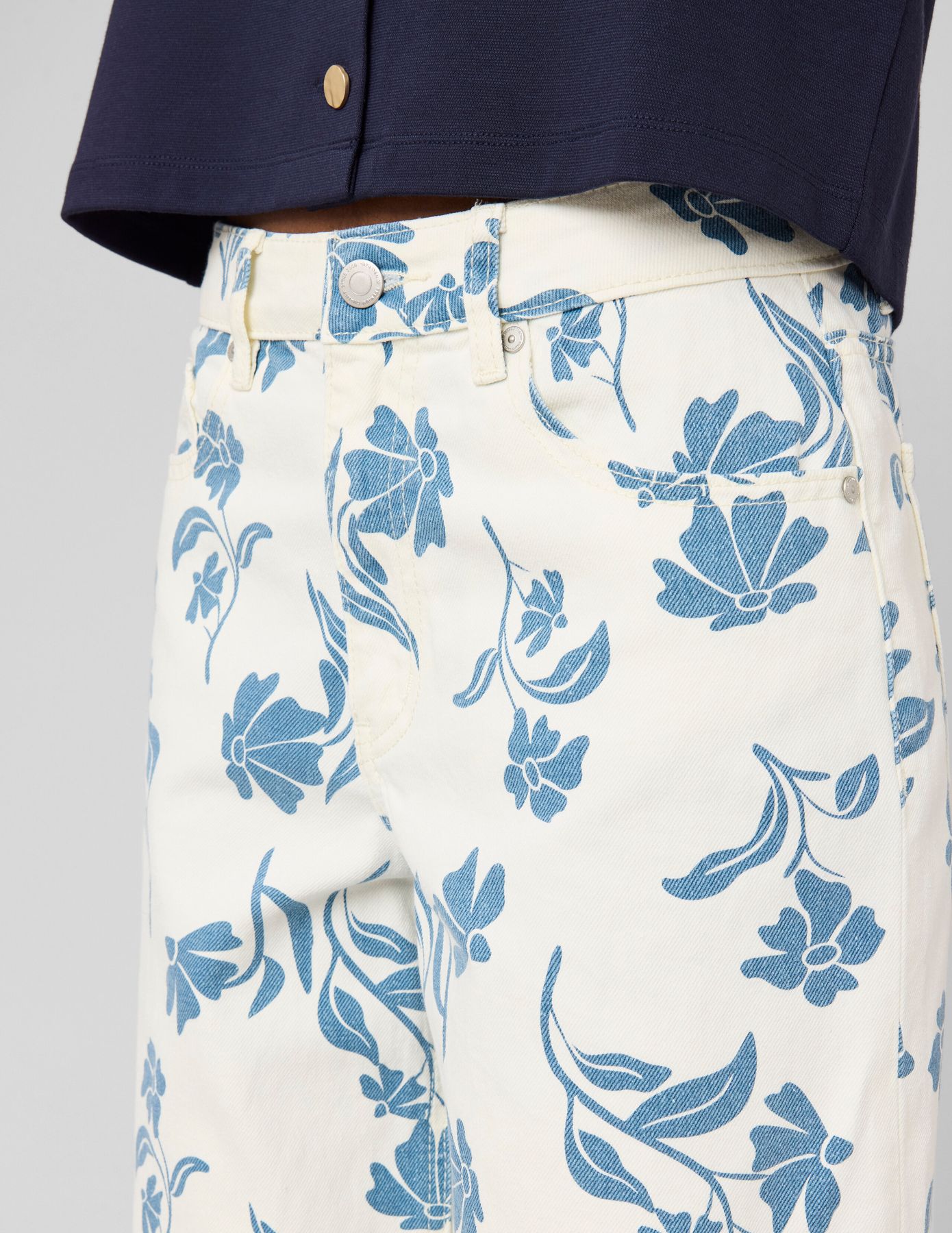 Jean imprim&eacute; fleurs