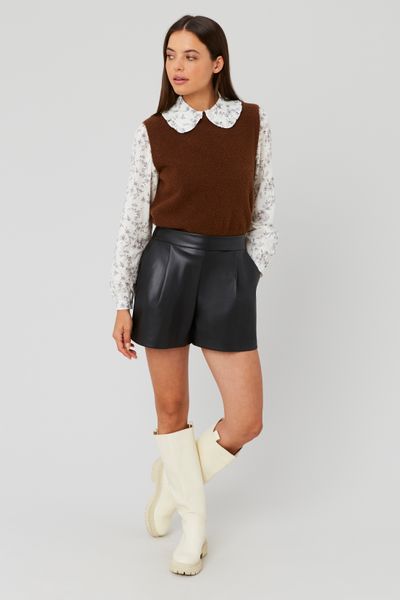 Short en tissu enduit