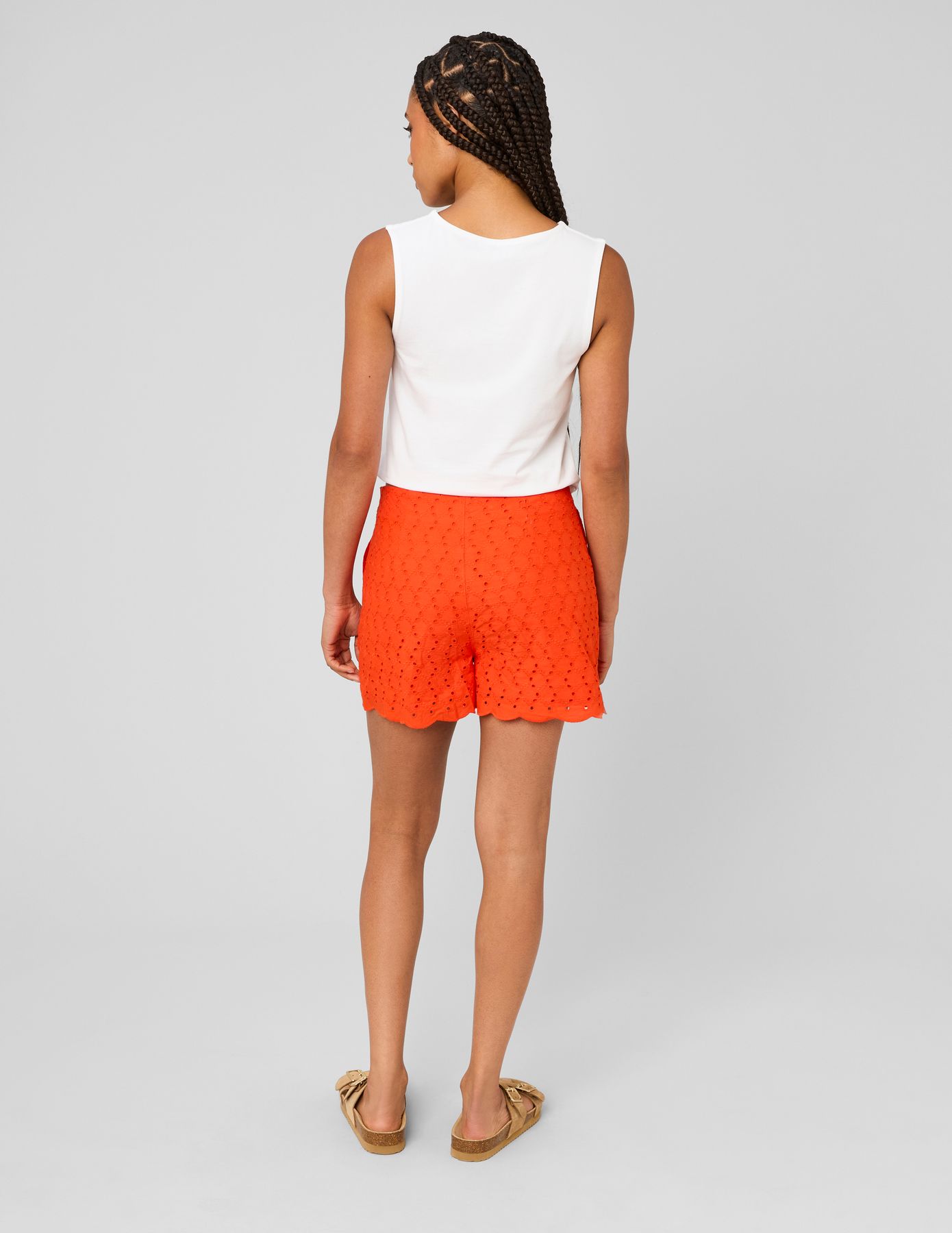 Short broderie anglaise