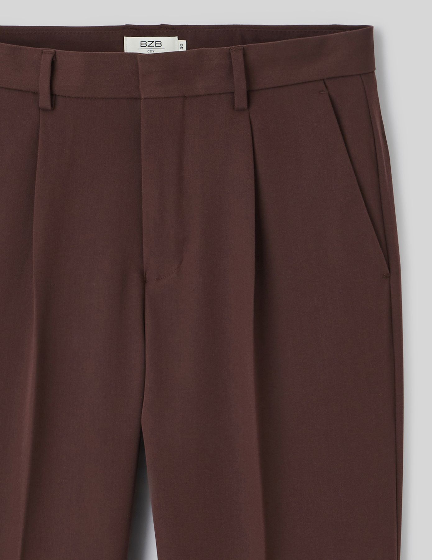 Pantalon de ville à pinces