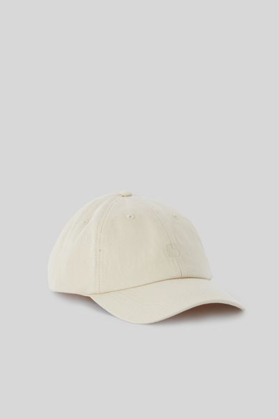 Casquette avec broderie