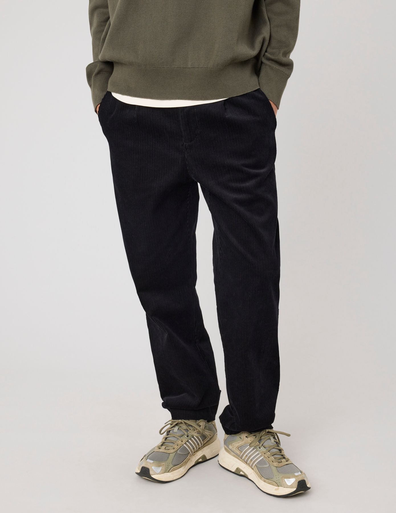 Pantalon velours à pince