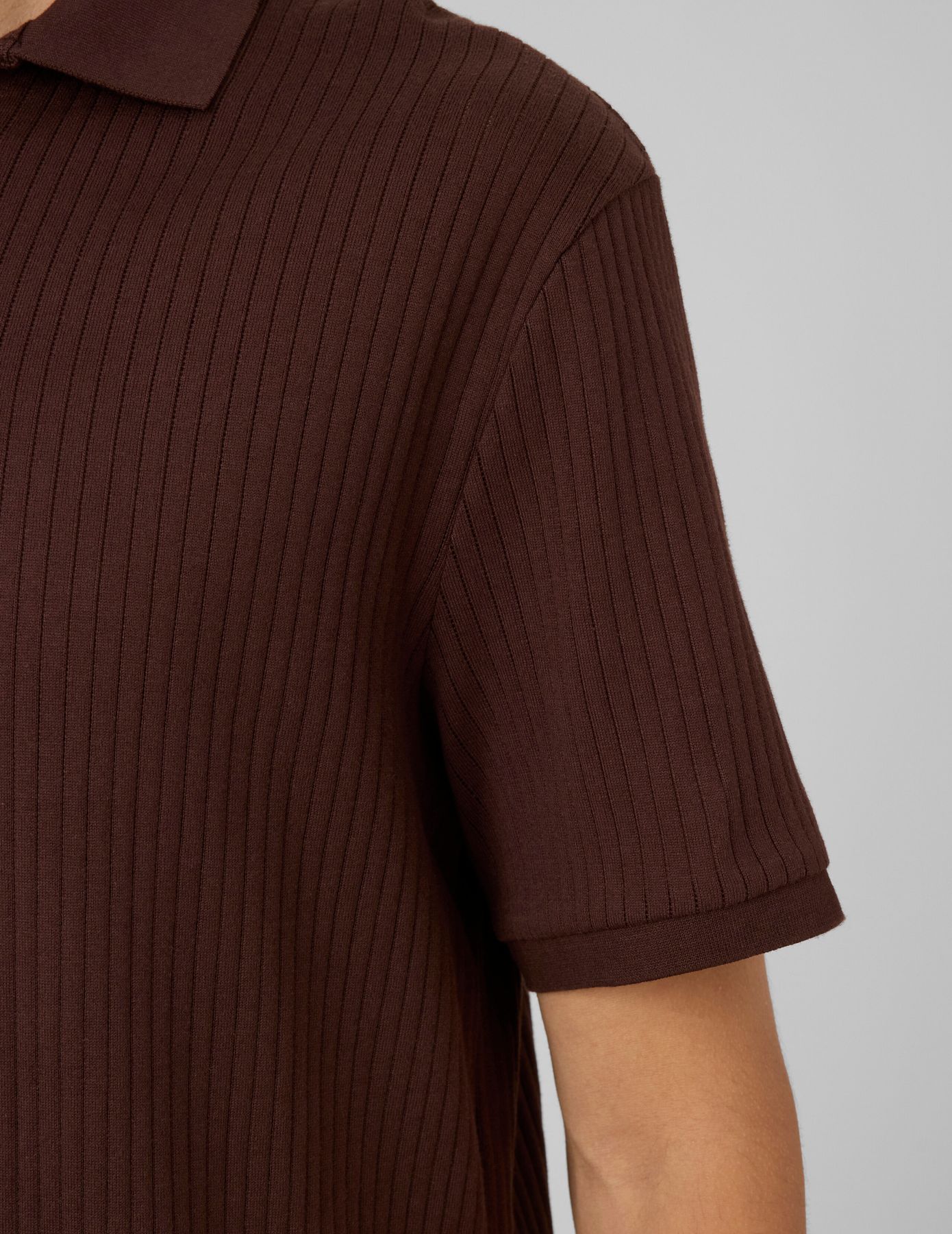 Polo maille c&ocirc;tel&eacute;e