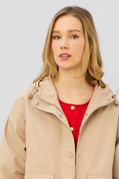 Coupe vent &agrave; capuche