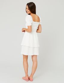 Robe courte à volants