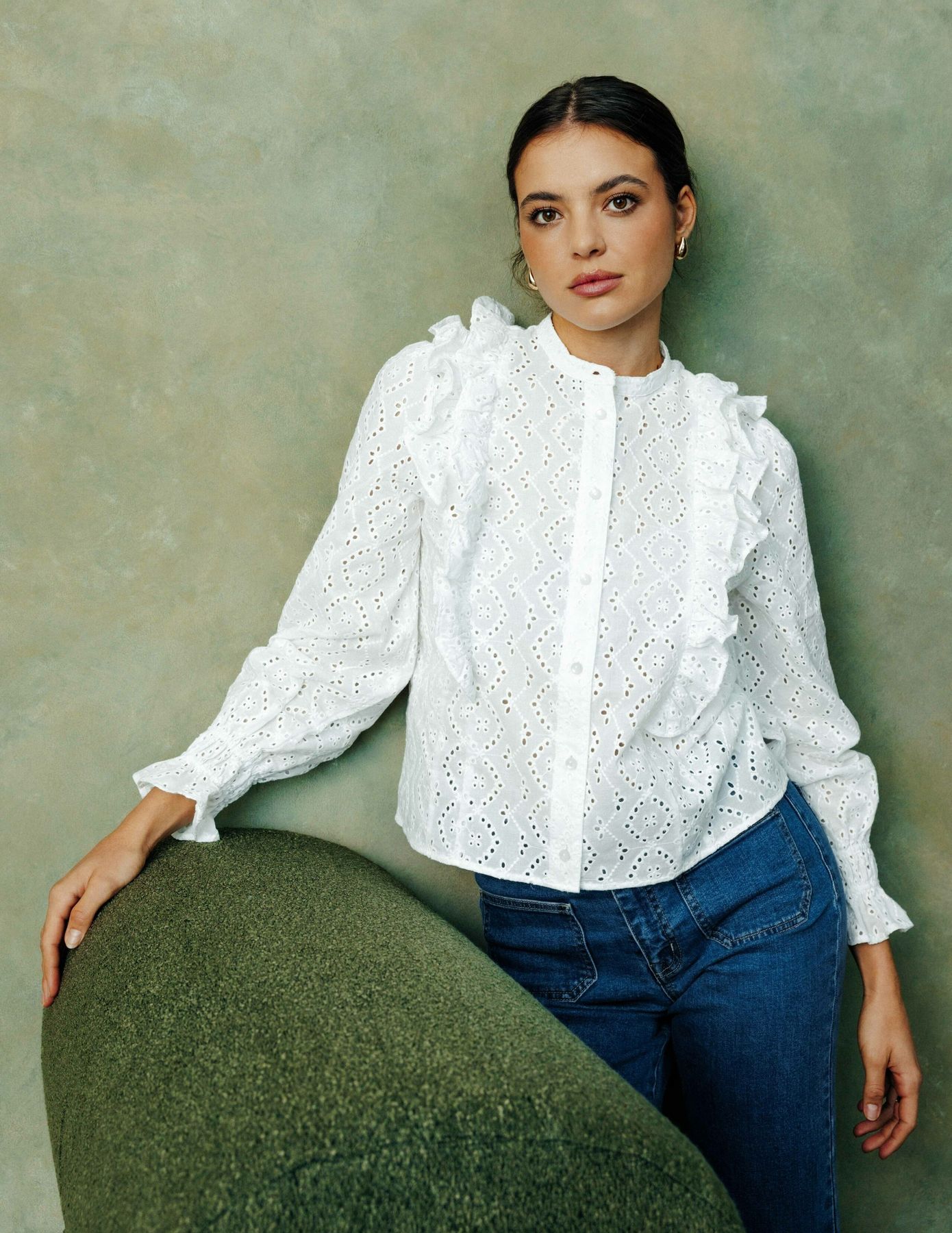Blouse broderie anglaise &agrave; volants