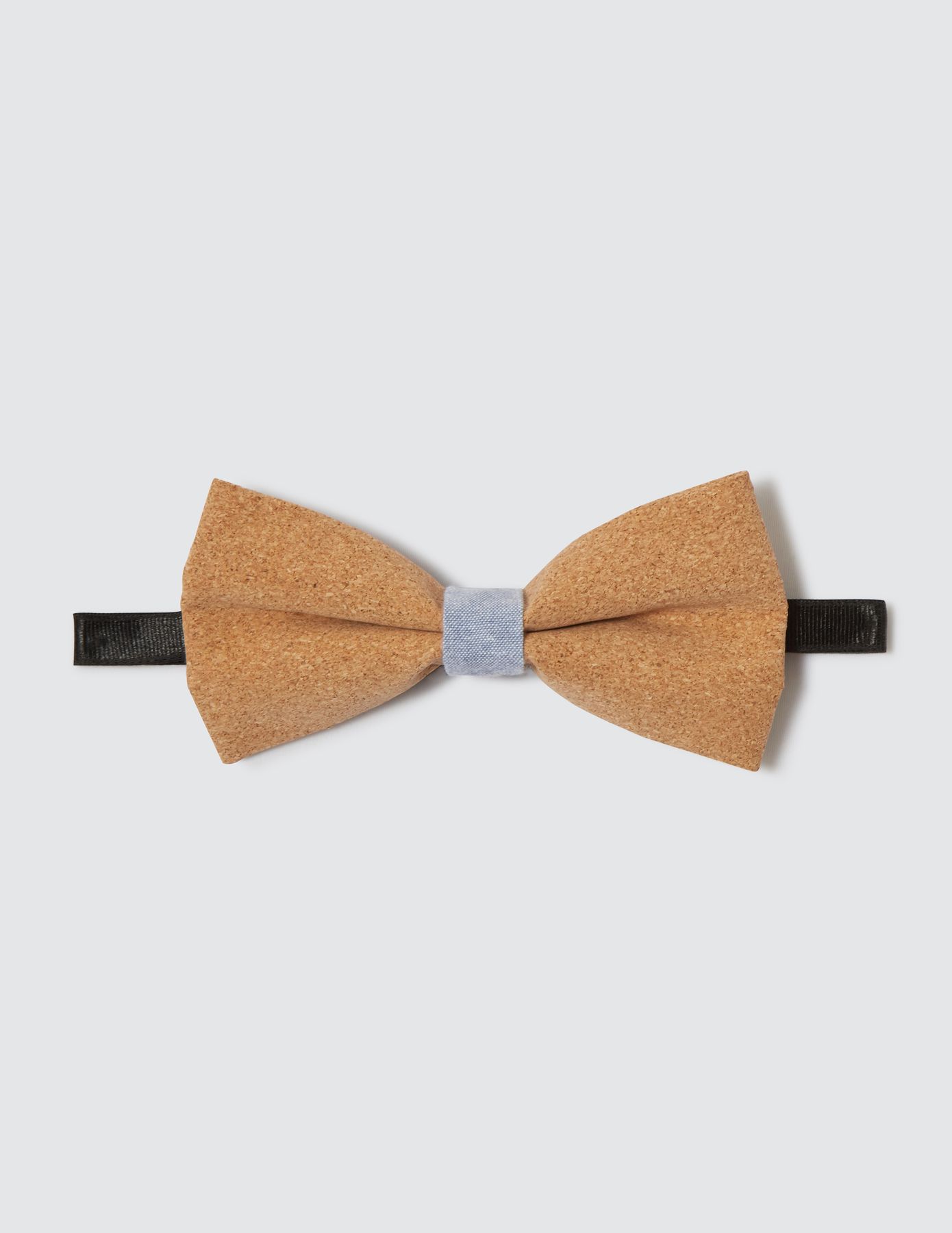 N&oelig;ud papillon en li&egrave;ge