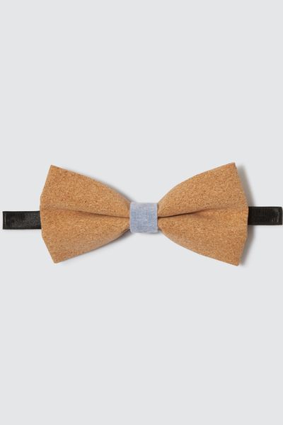 N&oelig;ud papillon en li&egrave;ge