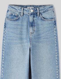 Jean straight &agrave; strass