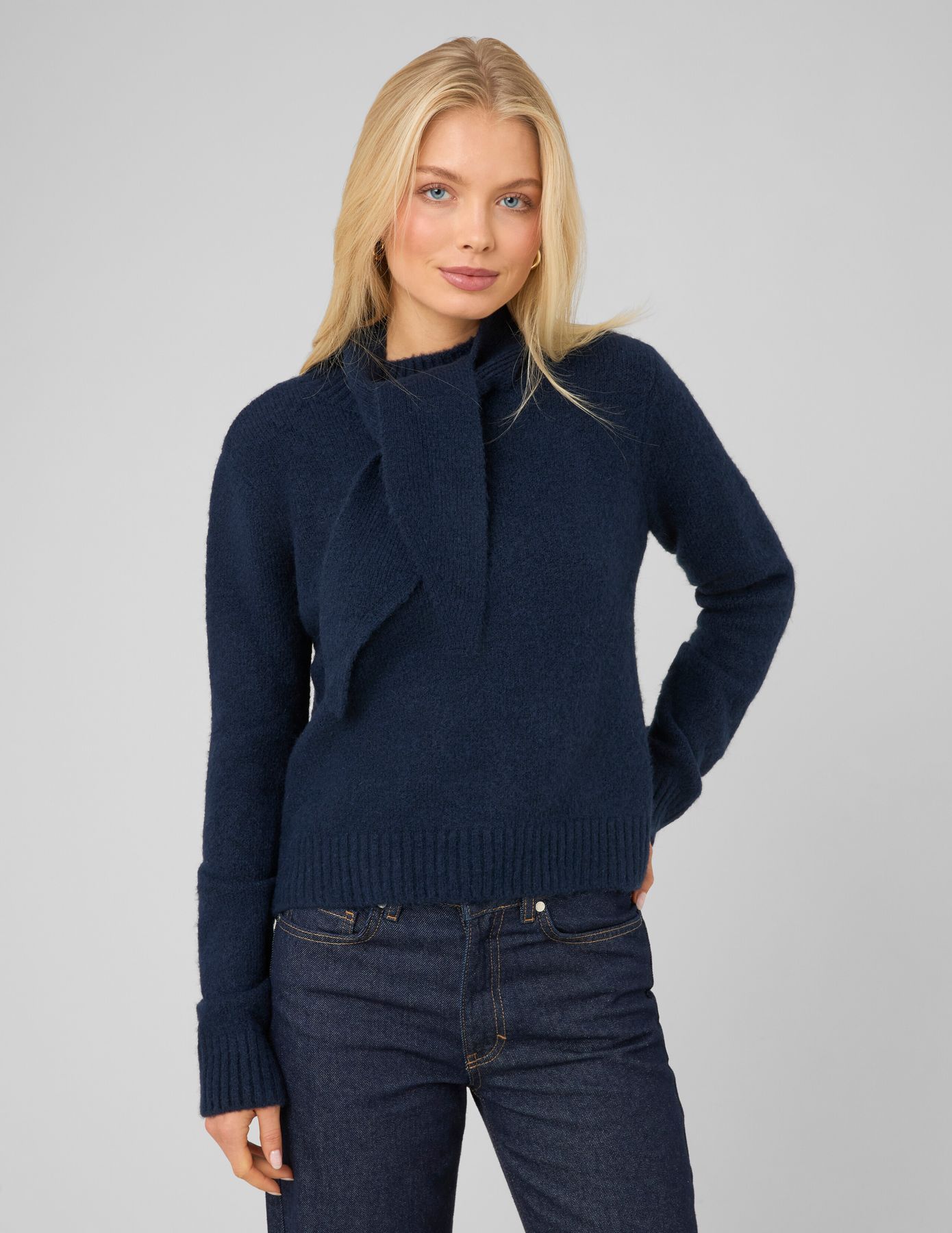 Pull &agrave; col nou&eacute;