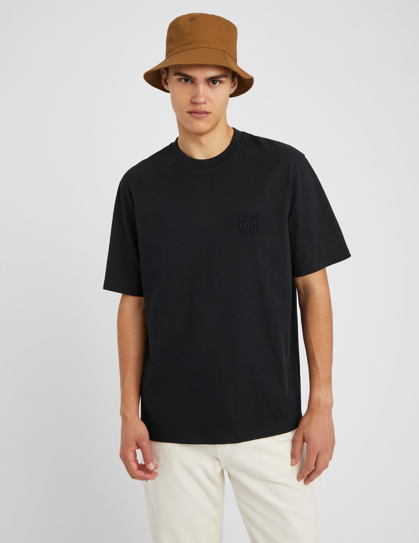 T-shirt imprim&eacute; relief