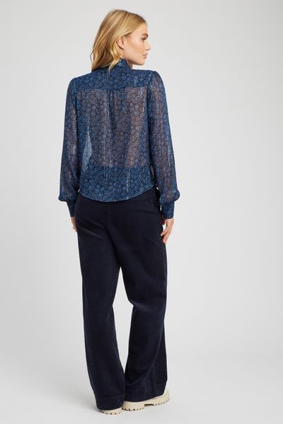 Chemise col lavali&egrave;re