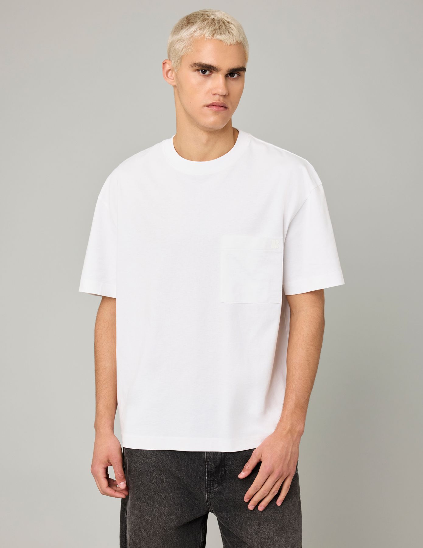 T-shirt boxy poche