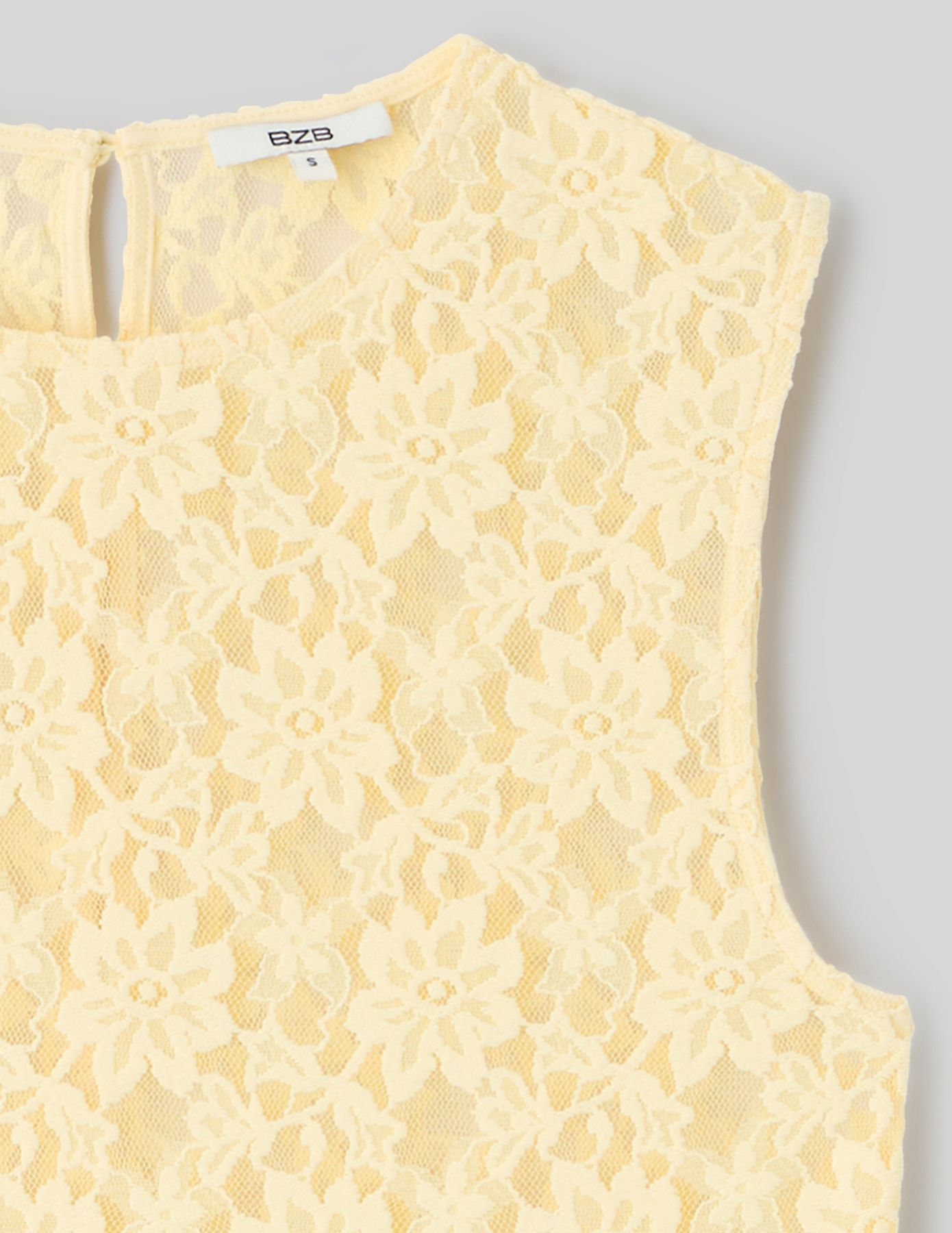 Top sans manche en dentelle