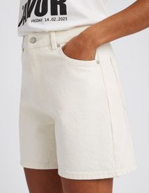 Short en jean mom fit