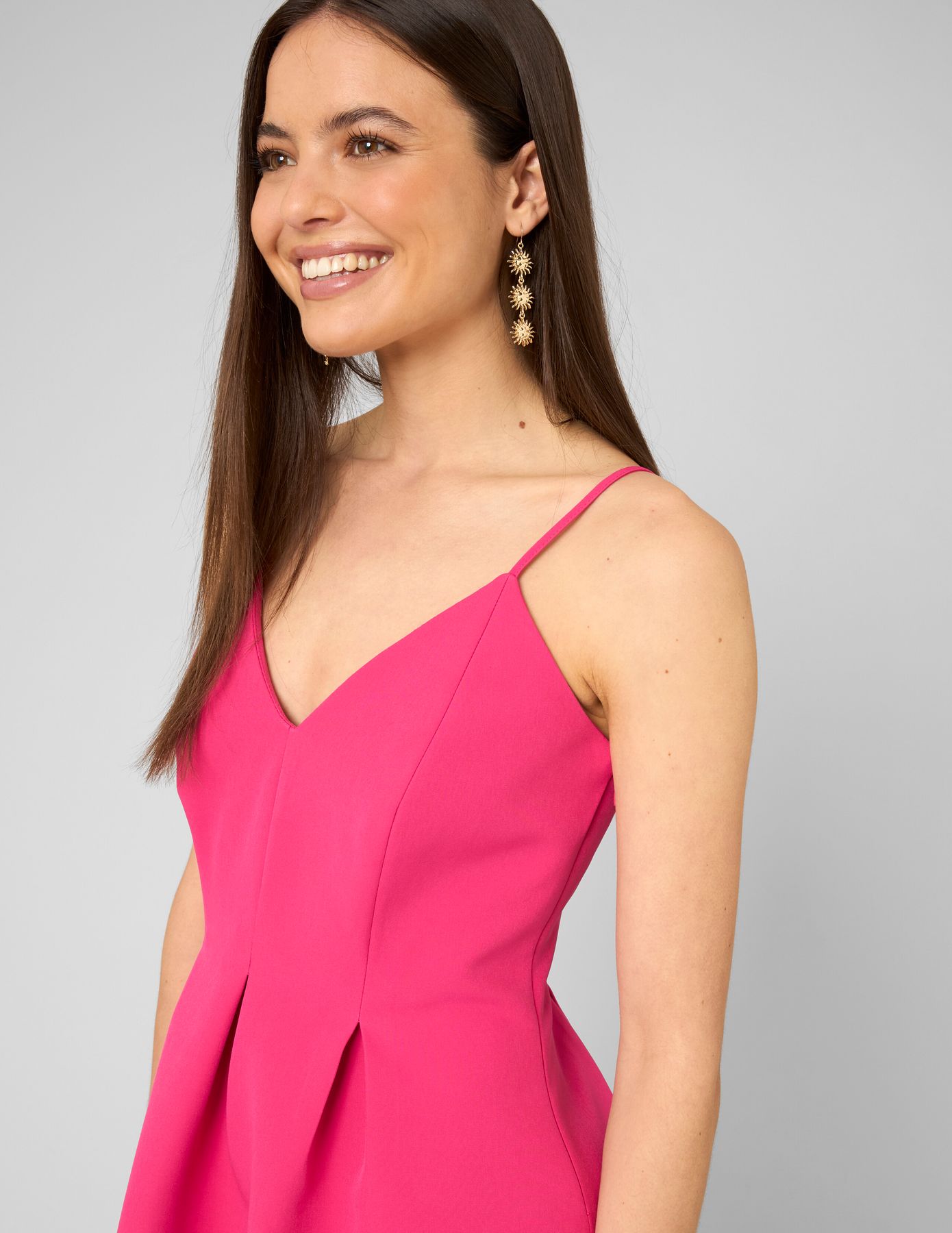 Robe courte &agrave; fines bretelles