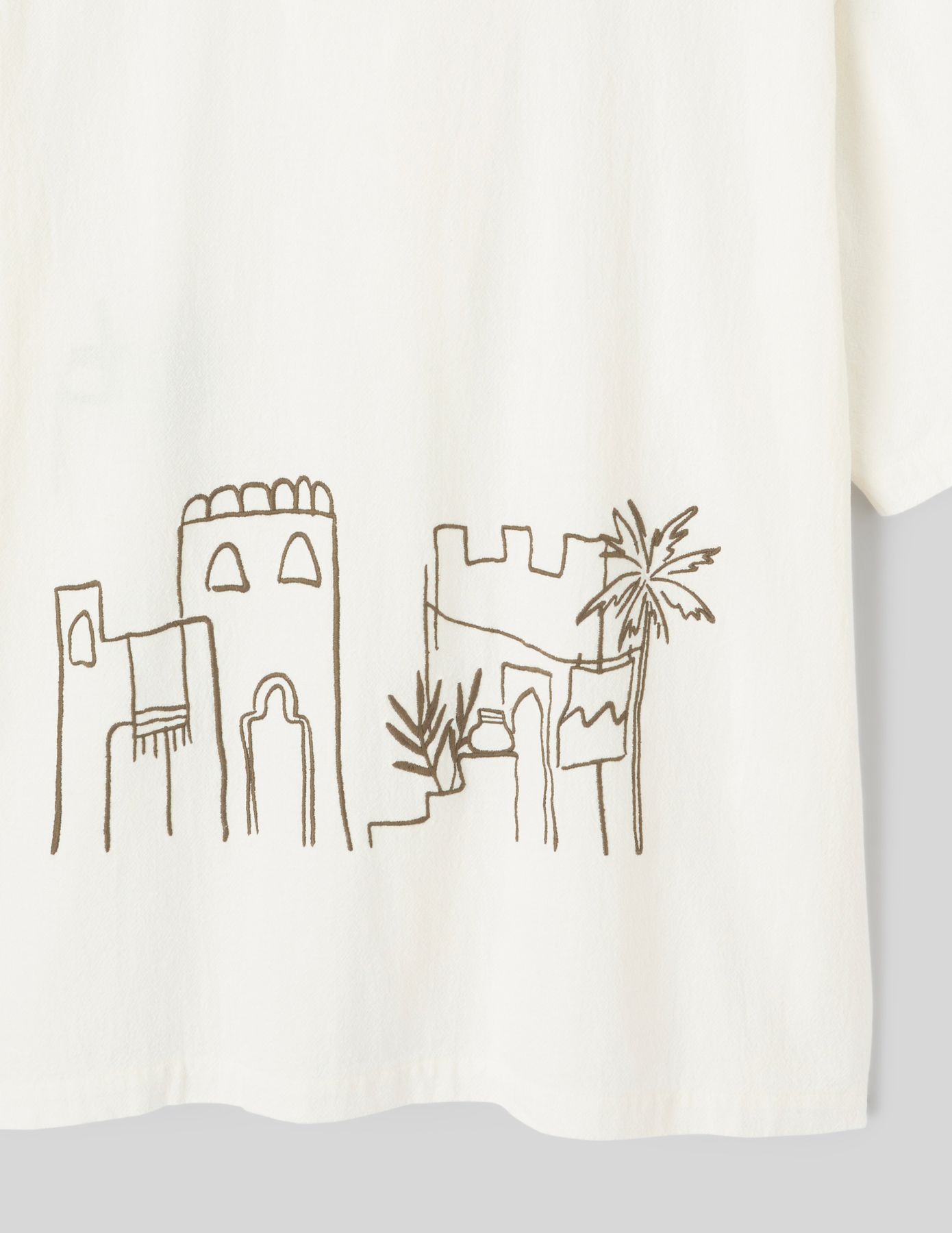 Chemise manches courtes brod&eacute;e