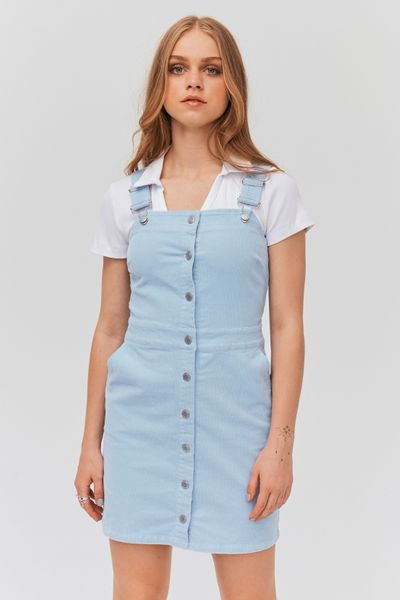 Robe en velours boutonnée