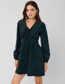 Robe courte col claudine