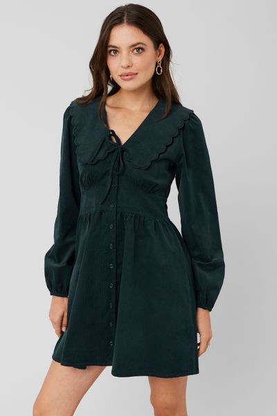 Robe courte col claudine