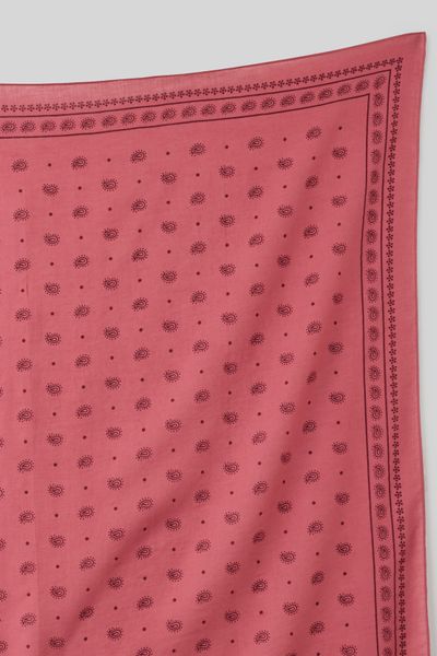 Foulard carr&eacute; imprim&eacute;