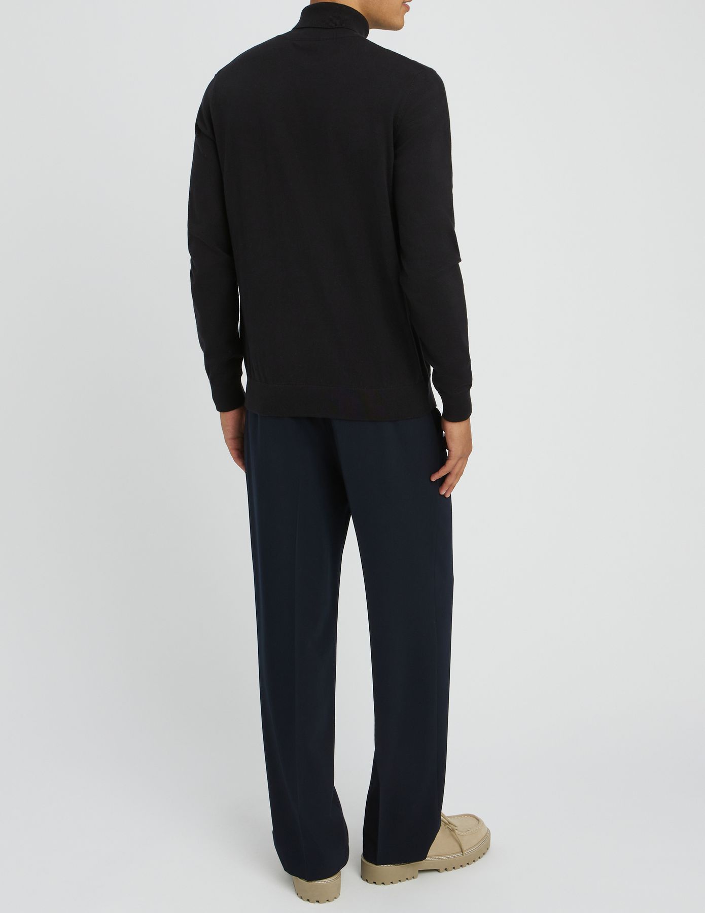 Pull col roul&eacute;
