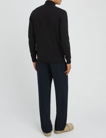 Pull col roul&eacute;