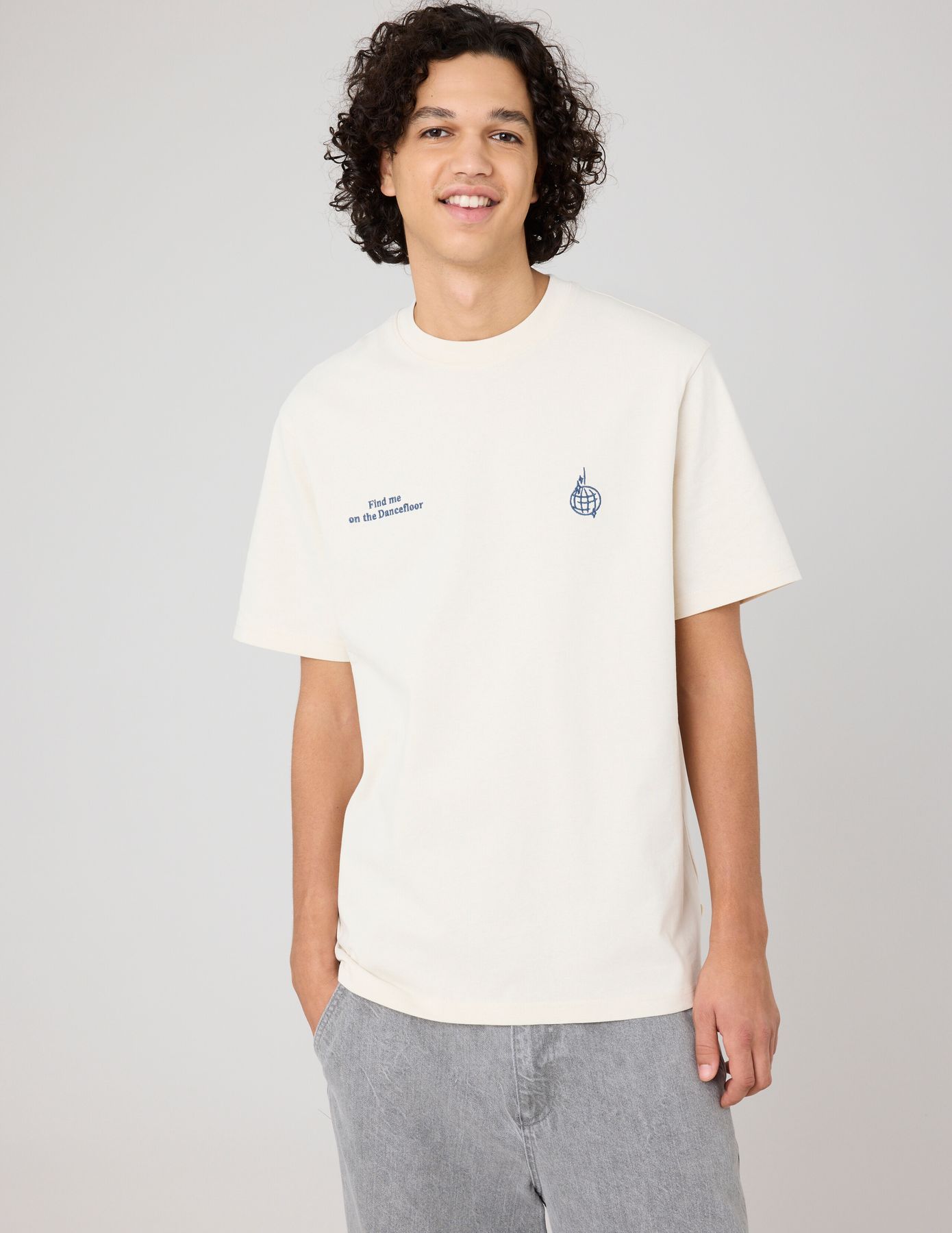 T-shirt broderie poitrine