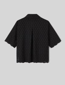 Chemisette en broderie anglaise