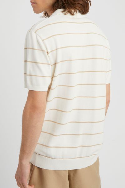 Polo ray&eacute;