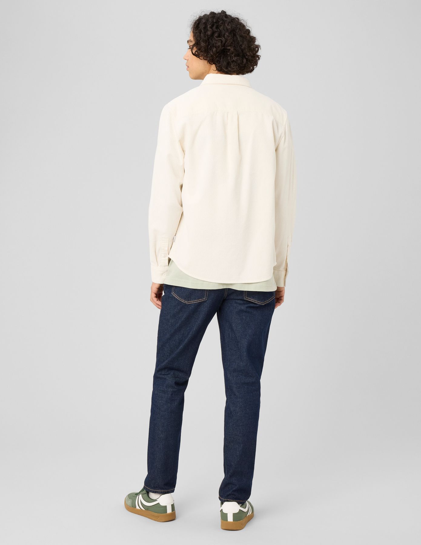 Chemise en velours c&ocirc;tel&eacute;