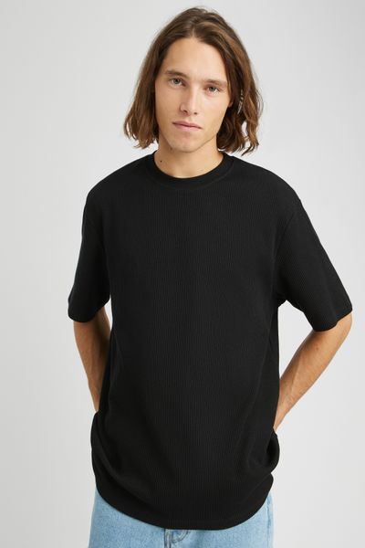 T-shirt structur&eacute; c&ocirc;tes